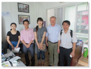 Photograph Student Visit